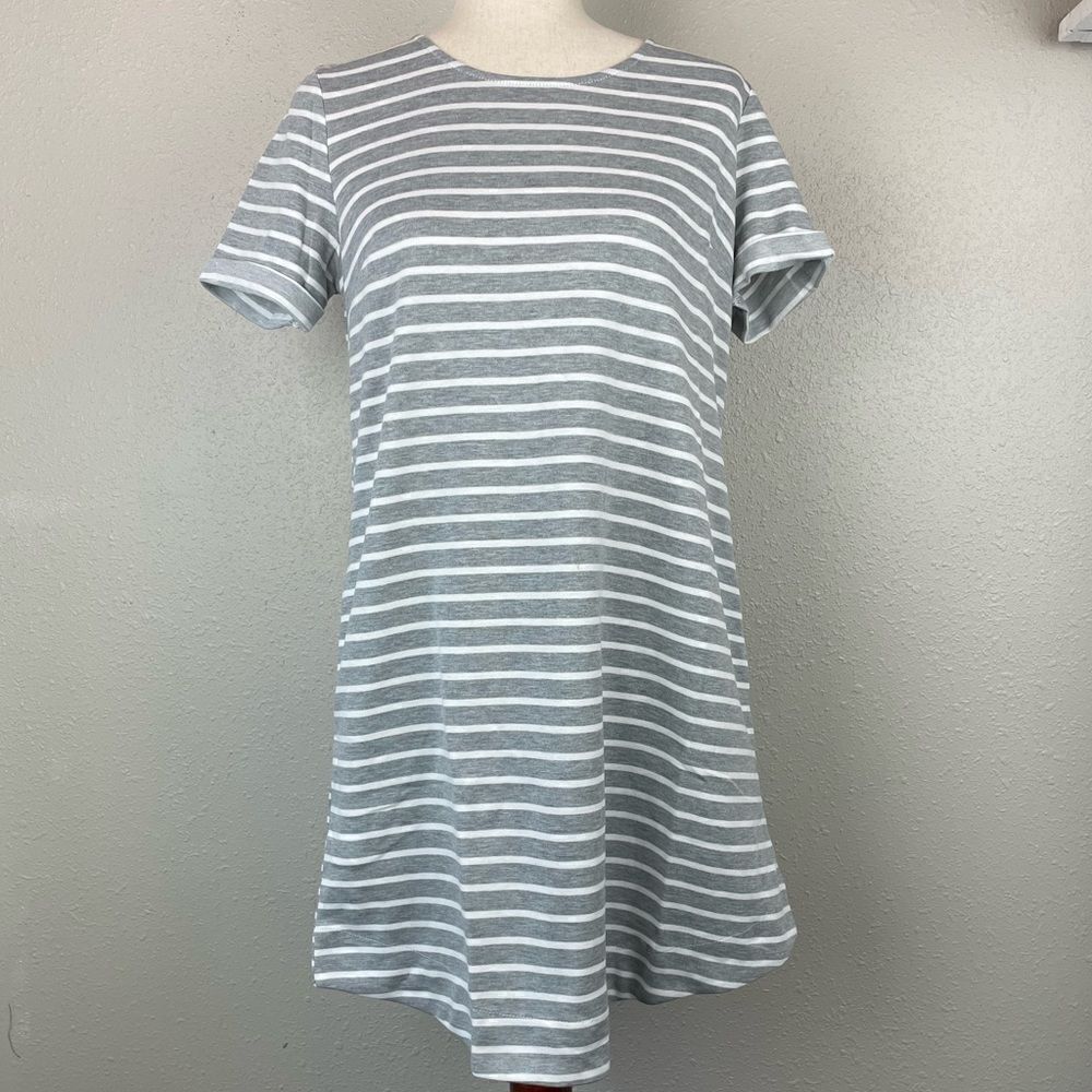 NWT Hem & Thread Extra Long Striped Top Size M